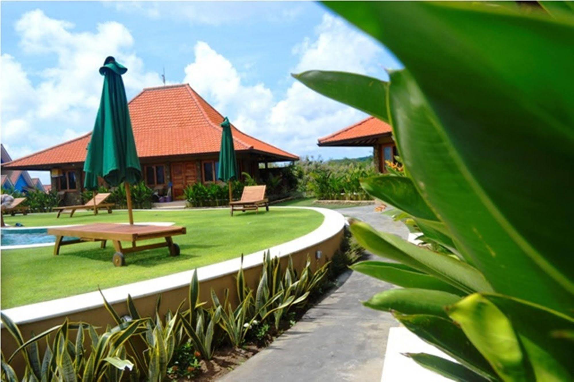 Three Monkeys Villas Pecatu  Exterior photo